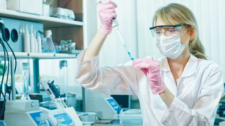 Κορονοϊός: Εντοπίστηκε στην Ελλάδα το πρώτο κρούσμα της μετάλλαξης "Κένταυρος"