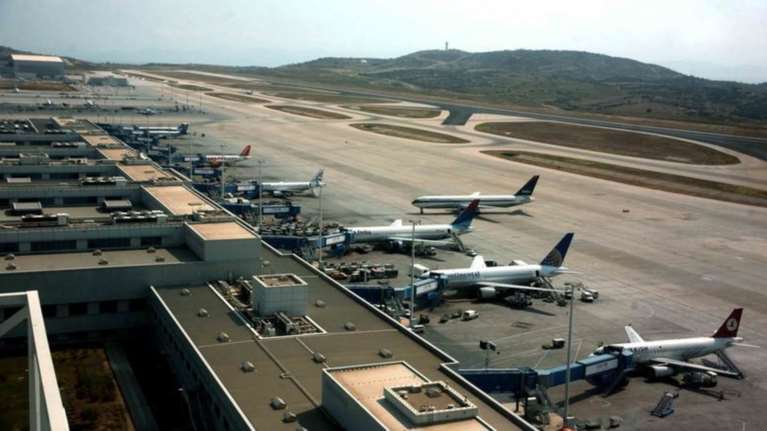 Συναγερμός στο Ελ. Βενιζέλος: Αεροσκάφος έκανε έκτακτη προσγείωση - Καπνός στο πιλοτήριο