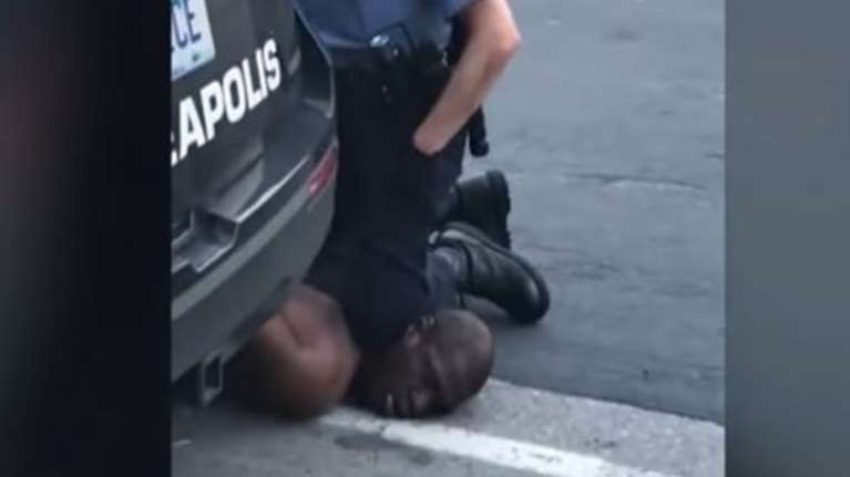 Τζορτζ Φλόιντ: Ξέσπασε σε κλάματα μπροστά στις κάμερες η γυναίκα που κατέγραψε τον βίαιο θάνατο του [βίντεο]