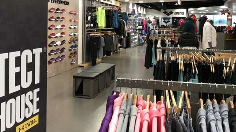 Πώς ανοίγουν αύριο τα εμπορικά κέντρα - Ανακοινώσεις Παπαθανάση στην ενημέρωση Τσιόδρα - Χαρδαλιά