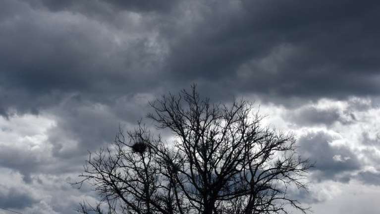 Καιρός: Αλλάζει από την Τρίτη - Έρχονται βροχές και πτώση της θερμοκρασίας και στην Αττική