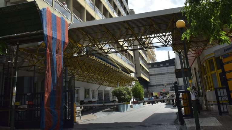 Κορονοϊός: Στο μικροσκόπιο του ΕΟΔΥ ασθενής στον Ευαγγελισμό που βρέθηκε ξανά θετική στον ιό [Βίντεο]