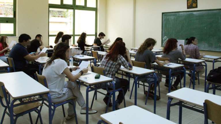 Ανοίγουν (άνευ απροόπτου...) τα Λύκεια, τη Δευτέρα 12 Απριλίου- Αύριο αποφασίζουν οι λοιμωξιολόγοι