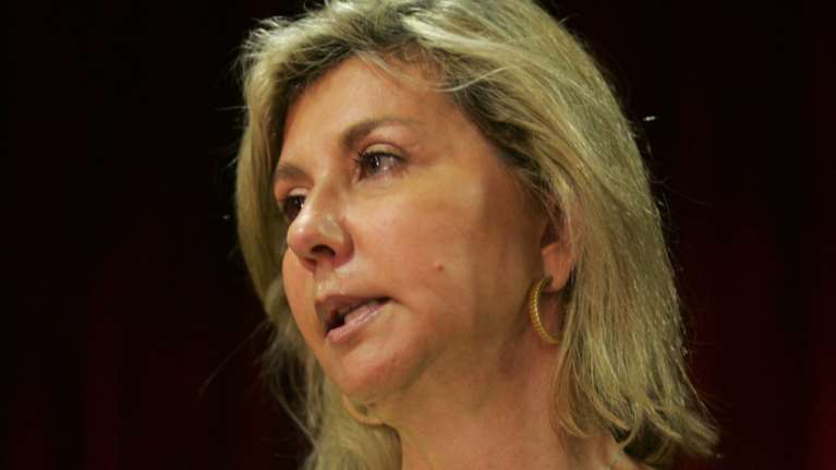 Ζέττα Μακρή: "Θα πλήρωνε για να την διαφημίζω", λέει ο κατηγορούμενος για εκβίαση -"Δεν έχω επιχείρηση" απαντά η ίδια