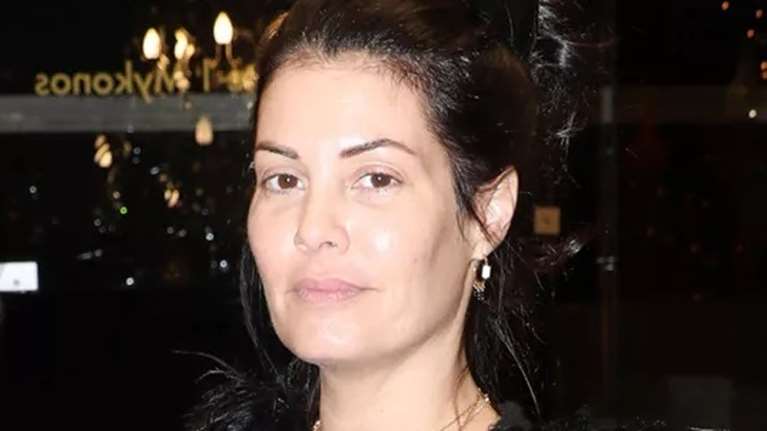 Η Μαρία Κορινθίου έμεινε μισή: Δείτε τις φωτογραφίες με σέξι εσώρουχα