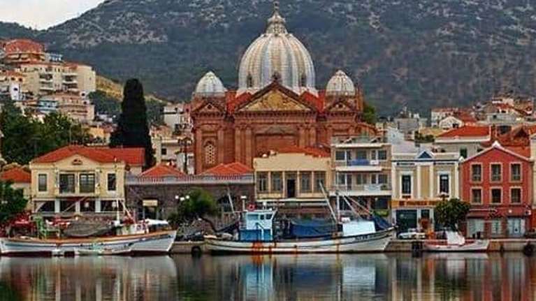 &quot;Μίνι&quot; lockdown και στη Λέσβο - Κλείνουν τα μαγαζιά τα μεσάνυχτα, πλαφόν 50 ατόμων στις εκδηλώσεις