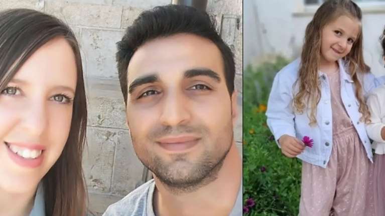 Πόλεμος στο Ισραήλ: Πατέρας εκλιπαρεί τη Χαμάς να πάρουν αυτόν όμηρο στη θέση της γυναίκας και των κοριτσιών του