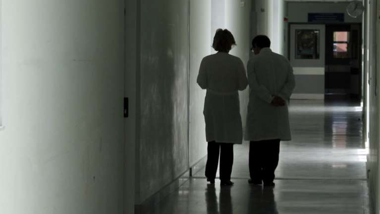 Ρόδος - Σάλος από τις καταγγελίες για τον σάτυρο γυναικολόγο: Κατηγορείται για απόπειρα βιασμού ακόμα και εγκύου