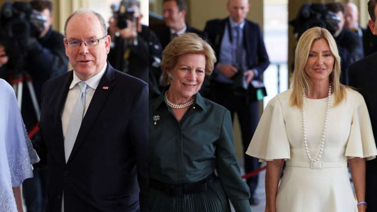 Στέψη Καρόλου: Στο Μπάκιγχαμ Άννα Μαρία, Παύλος και Μαρί Σαντάλ - Δεξίωση με λαμπερούς προσκεκλημένους [Εικόνες]