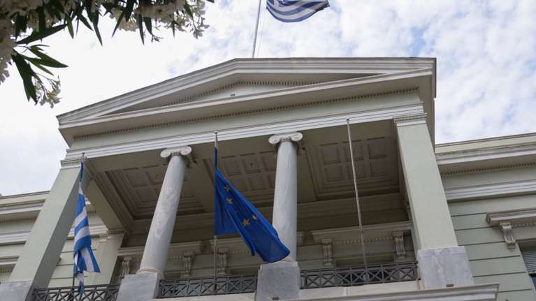 Σκληρή απάντηση Αθήνας στην τουρκική πρόκληση για τη Γενοκτονία των Ποντίων: &quot;Συμβιβαστείτε με την Ιστορία σας&quot;...