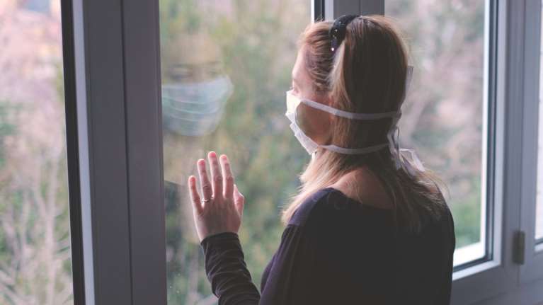 Ανοσία από κορονοϊό: Πόσο διαρκεί μετά τη νόσηση, πόσο μετά το εμβόλιο - Τα νέα δεδομένα