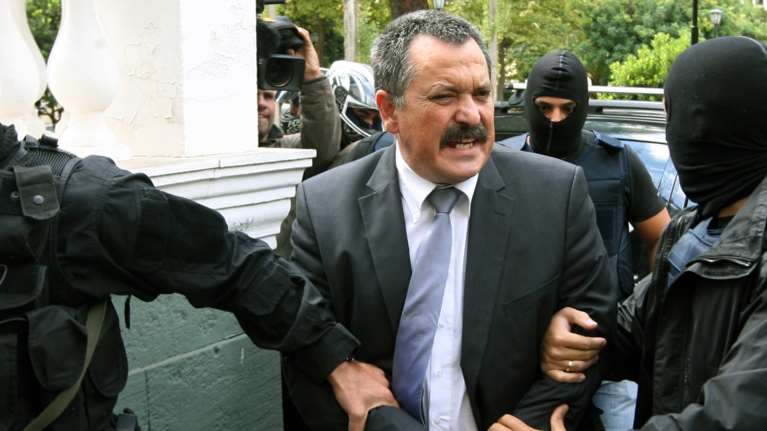 Συνελήφθη στου Ζωγράφου ο Χρήστος Παππάς της Χρυσής Αυγής - Τον έκρυβε 52χρονη από την Ουκρανία