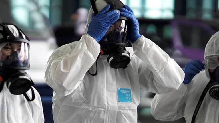 &quot;Βόμβα&quot; ειδικού για κοροναϊό: Εως  και 100.000 οι νεκροί στη Μ. Βρετανία