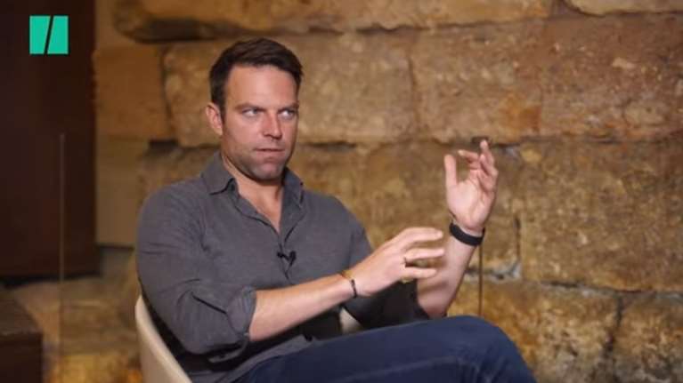 Κασσελάκης: Πιστεύω βαθιά στον Θεό - Για τον Παπανώτα αποφάσισα από την πρώτη στιγμή όταν ήμουν στις ΗΠΑ [βίντεο]