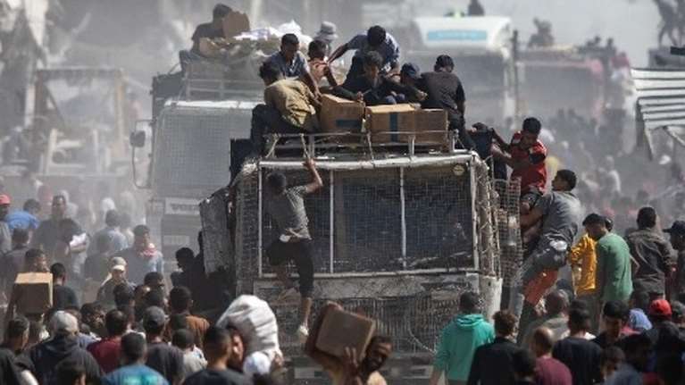 &quot;Δεν πρόκειται να αφοπλιστούμε&quot;, λέει ηγετικό στέλεχος της Χαμάς - Επέστρεψαν στη Γάζα πάνω από 500.000 Παλαιστίνιοι