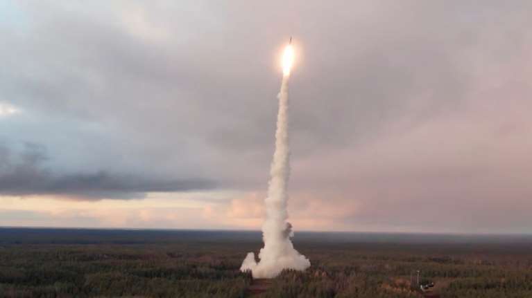 &quot;Με τέτοια ταχύτητα τίποτα δεν θα τον σταματήσει&quot;- Από ώρα σε ώρα τα αντίποινα της Ρωσίας στο νέο ουκρανικό χτύπημα με ATACMS