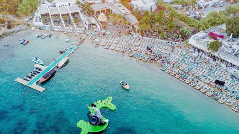 Μύκονος: Κλείνουν &quot;Nammos&quot; και &quot;Scorpios&quot; μέχρι τις 4 Σεπτεμβρίου - Φόβοι για δεκάδες κρούσματα κορονοϊού