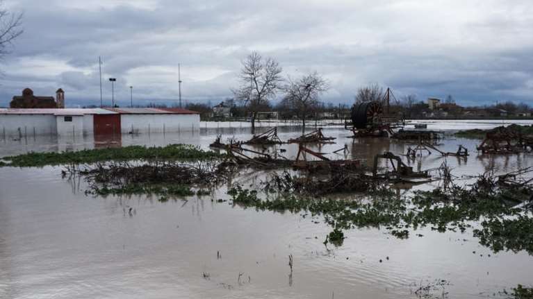 Κακοκαιρία: Έντονα προβλήματα στη Σκύρο - Κατέρρευσαν δύο γέφυρες [Εικόνες]
