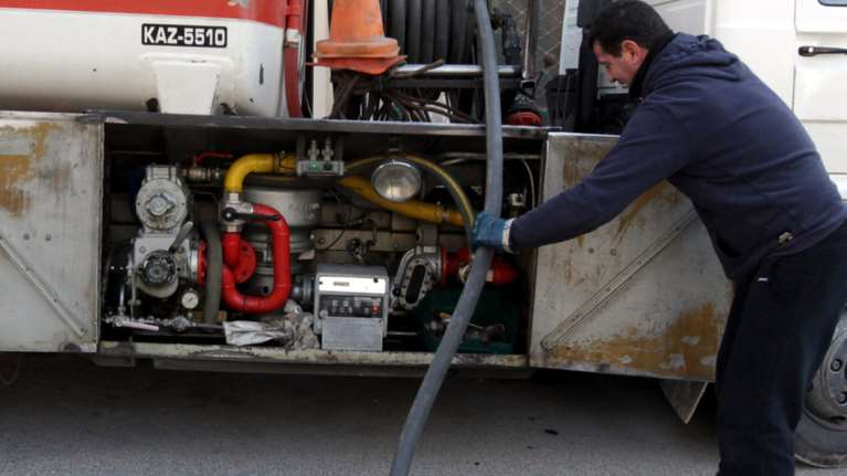 Όλα όσα πρέπει να γνωρίζετε για το πετρέλαιο θέρμανσης - Τι αλλάζει για το επίδομα