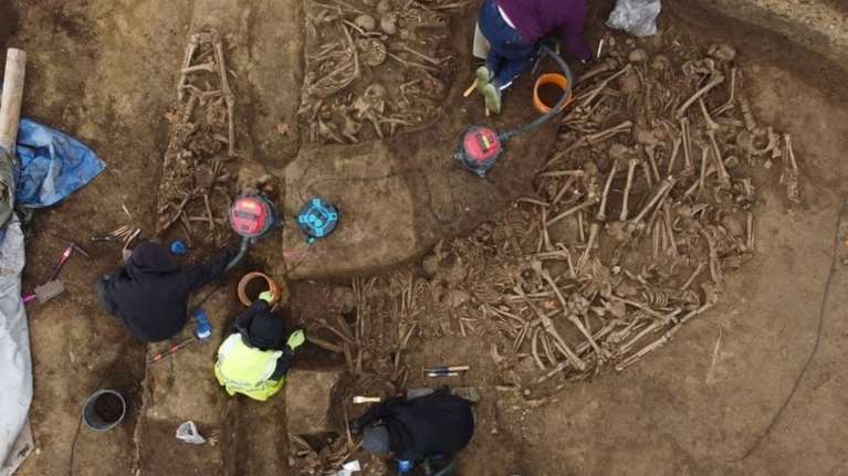 Εντυπωσιακή αρχαιολογική ανακάλυψη: Πήγαν να ανακαινίσουν το γήπεδο της Βιέννης και βρήκαν μαζικό τάφο πολεμιστών της ρωμαϊκής εποχής