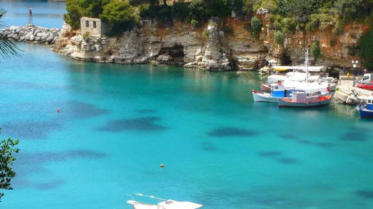 Ανατροπή από το BBC: Χωρίς προσθήκες η &quot;πράσινη λίστα&quot; της Βρετανίας - Εκτός και τα ελληνικά νησιά