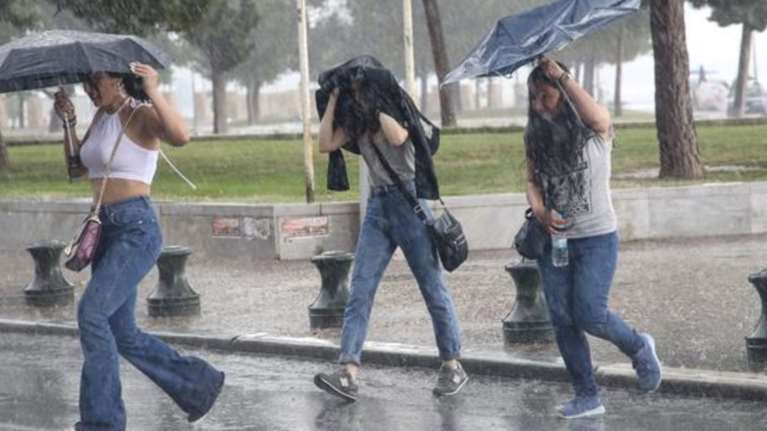 Έκτακτο δελτίο ΕΜΥ: Ερχεται ισχυρή κακοκαιρία με χαλάζι, 9 μποφόρ και πτώση θερμοκρασίας - Μαρουσάκης: Φόβοι για πλημμύρες