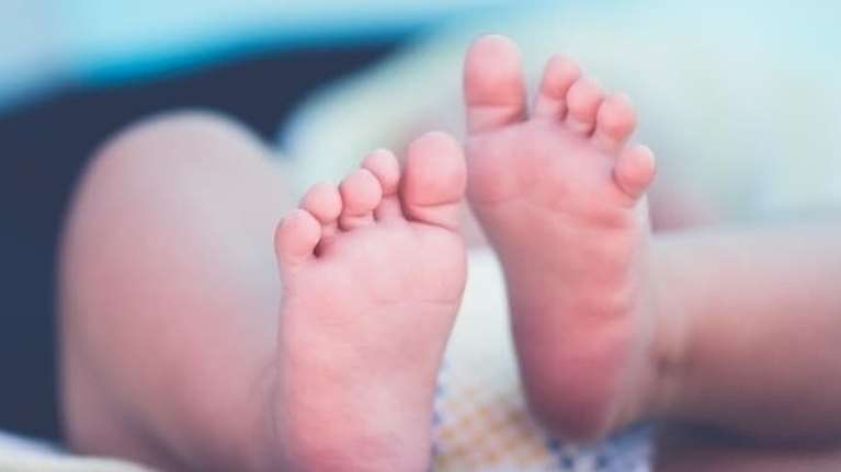 Μαρτυρία σοκ στη Γαλλία: Πατέρας ομολόγησε ότι πριν 18 χρόνια έπνιξε το 3 μηνών βρέφος του επειδή δεν άντεχε το κλάμα του