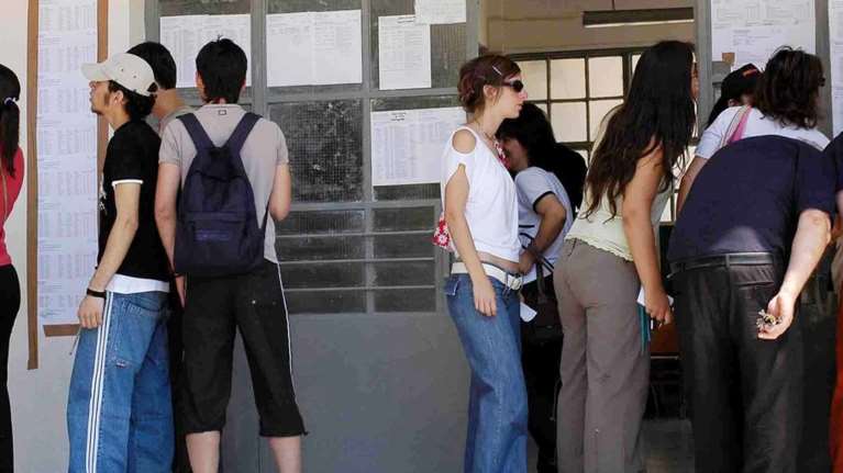 Πανελλαδικές: Πώς θα υπολογίζεται πλέον η βάση εισαγωγής στα ΑΕΙ - Οι αλλαγές στη συμπλήρωση του μηχανογραφικού