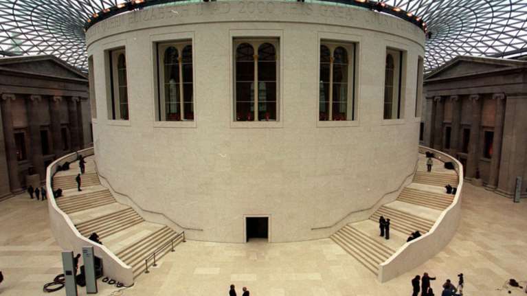 Άνω κάτω στο Βρετανικό Μουσείο - Μετά τον διευθυντή, παραιτήθηκε και ο υποδιευθυντής