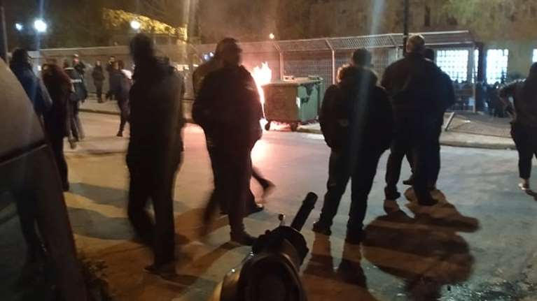 Πεδίο μάχης Λέσβος και Χίος: Σύγκρουση με τα ΜΑΤ, χημικά και κρότου λάμψης