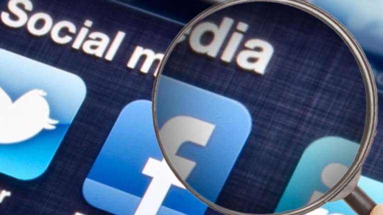 Ο &quot;πόλεμος&quot; των social media: Χωρίς Facebook και Twitter οι Ρώσοι πολίτες - Στην &quot;απομόνωση&quot; από τον Πούτιν