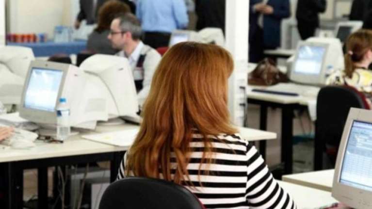 Κατώτατος μισθός: Πού &quot;κλειδώνει&quot; η σημαντική αύξηση για την τσέπη του εργαζόμενου - Διάγγελμα Μητσοτάκη στις 19:00