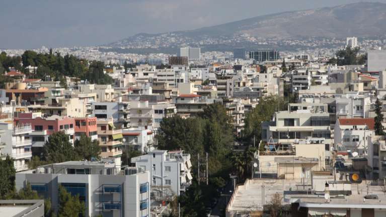 Έρχεται και ο &quot;μικρός ΕΝΦΙΑ&quot; σε δύο εκατομμύρια ιδιοκτήτες ακινήτων – Ποιοι θα πληρώσουν το &quot;χαράτσι&quot; των 100 εκατ. ευρώ