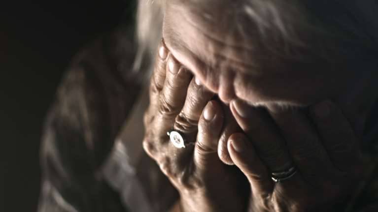 Ξάνθη: Συγκλονίζει η 79χρονη από τη Σουηδία για τον 30χρονο - &quot;Τρελάθηκε που δεν είχα χρήματα και με χτυπούσε&quot; [βίντεο]