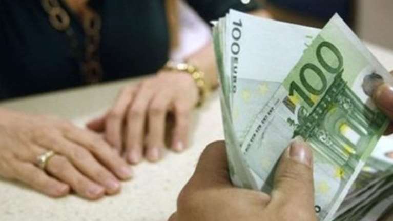 Η λύση Πιερρακάκη για τα δάνεια σε ελβετικό φράγκο: &quot;Κούρεμα&quot; για 38.000 νοικοκυριά και μετατροπή σε ευρώ