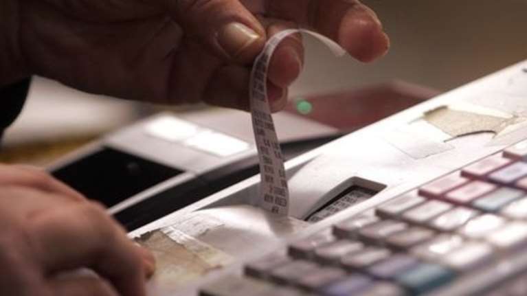 Κέρκυρα:  Ο &quot;ψαράς&quot;, ο &quot;ταβερνιάρης&quot; και ο &quot;ξενοδόχος&quot; - Πώς έστηνε τους εκβιασμούς η σπείρα των εφοριακών