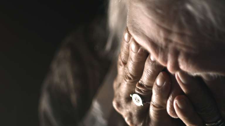 Σοκ στην Κρήτη: Άνδρας σκότωσε τη μητέρα του - Την χτύπησε με καδρόνι μέχρι θανάτου