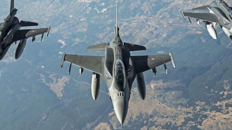 &quot;Ξεφεύγει&quot; επικίνδυνα η Τουρκία: Κατηγορεί την Ελλάδα για &quot;προβοκατόρικες πτήσεις και παραβιάσεις&quot; στο Αιγαίο