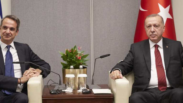 Τηλεφωνική επικοινωνία Μητσοτάκη - Ερντογάν: Στήριξη των γειτονικών χωρών για τους Αφγανούς πρόσφυγες