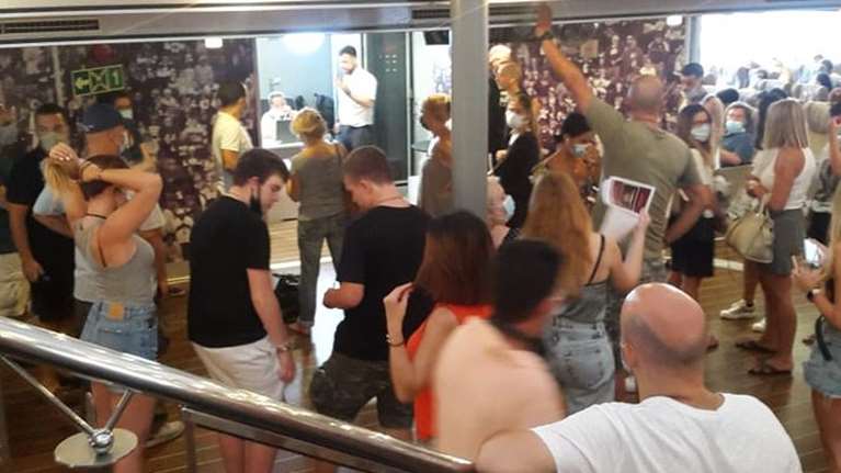 &quot;Εξέγερση&quot; επιβατών στο &quot;WorldChampion&quot; της SeaJets