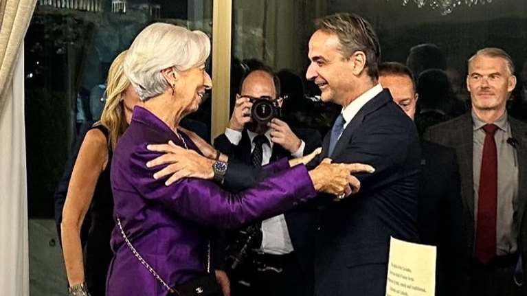 Μητσοτάκης και Λαγκάρντ σε δείπνο της ΤτΕ: &quot;Παράδειγμα η Ελλάδα &quot;- &quot;Δεν εξαρτιόμαστε μόνο από τον τουρισμό&quot;