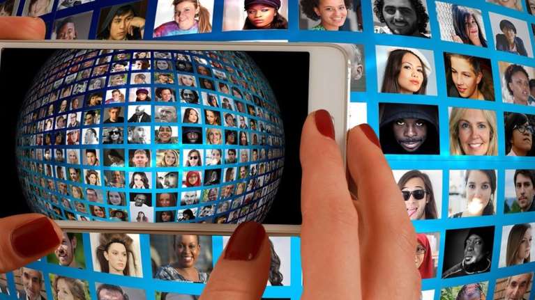 ΑΑΔΕ: &quot;Ξεψαχνίζουν&quot; 20 γνωστούς influencers - Παίρνουν έως 10.000 ευρώ για μια ανάρτηση αλλά δηλώνουν ψίχουλα στην εφορία