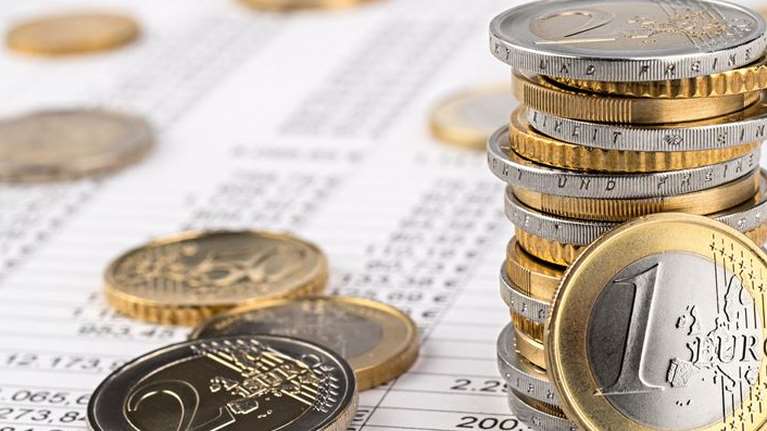 Χατζηδάκης: Παραγραφή χρεών προς τον ΕΚΦΑ στη 10ετία - Ποιους αφορά