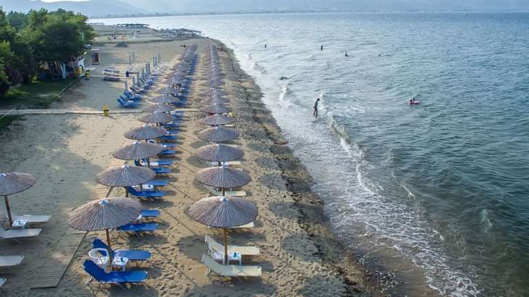 Γαλάζιες Σημαίες 2024: Αυτές είναι οι 625 πιο καθαρές παραλίες της Ελλάδας - Στη 2η θέση παγκοσμίως η χώρα μας