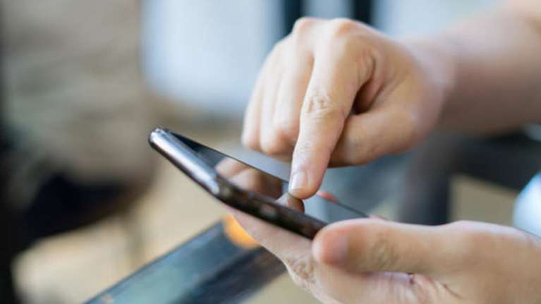 Ελεύθεροι Επαγγελματίες: Λήγει αύριο η προθεσμία εγγραφής στο σύστημα άμεσων πληρωμών IRIS- Ποια τα οφέλη αλλά και το πρόστιμο