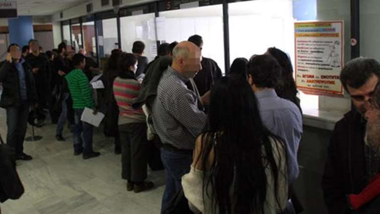 Παγίδα: Κίνδυνος για σύνταξη μόλις 500 ευρώ για 800.000 επαγγελματίες