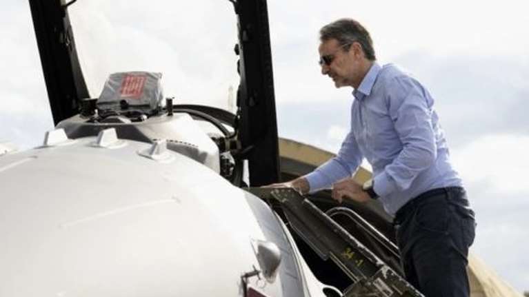 Απάντηση Μητσοτάκη σε Τσαβούσογλου από την 115 Πτέρυγα Μάχης στη Σούδα: Δεν αισθανόμαστε καμία απειλή από κανέναν