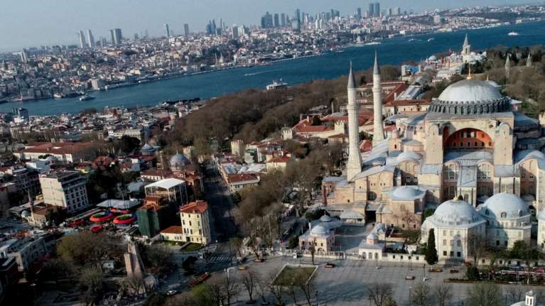 Παρέμβαση από το Κρεμλίνο για Αγιά Σοφιά: Η Τουρκία να λάβει υπόψη της ότι πρόκειται για ένα μνημείο παγκόσμιας κληρονομιάς