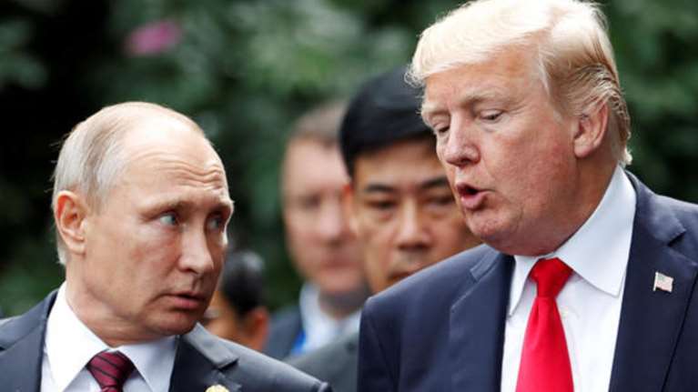 Τραμπ: Θα μιλήσω με τον Πούτιν τη Δευτέρα για να σταματήσει το "λουτρό αίματος" - Επικοινωνία και με Ζελένσκι