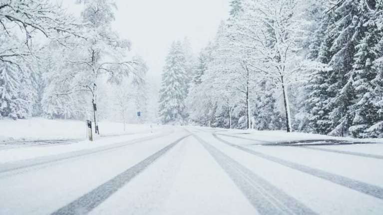 Κακοκαιρία Elena: Χριστούγεννα με χιόνια, βροχές και κρύο - Ποιες περιοχές θα ντυθούν στα &quot;λευκά&quot; - Η πρόγνωση Κολυδά